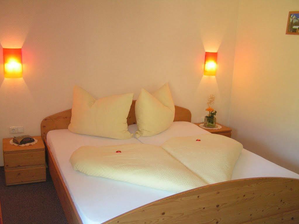 Haeus'L Am Ruan Aparthotel Berwang Exterior foto
